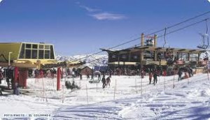 guillermo Turismo en Chile en Santiago |  viaje a la nieve centros de ski, hermoso tour por farellones la parva y el colorado