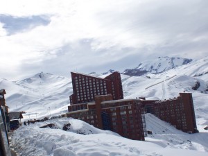 roberto Turismo en Chile en Providencia |     VIAJES A LA NIEVE-FARELLONES/EL COLORADO- VALLE NEVADO-PORTILLO ,  Traslado Privado, Familias, Toures, Viajes, Paseos en Chile, Seguridad.