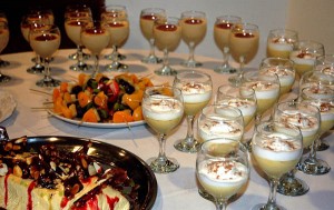 oliver Turismo en Chile en Santiago |  Banqueteria black and lemon, Eventos, matrimonios,graduaciones....