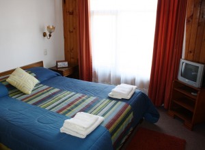 Hostal Benavente Turismo en Chile en Puerto Montt |  Hostal en centro de puerto montt - bed and breakfast, Hostal benavente - puerto montt