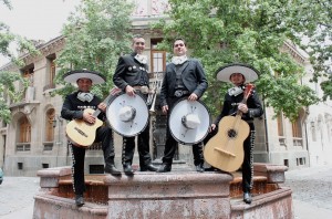 Camilo Pezoa Turismo en Chile en Santiago |  Charros a domicilio con cd de regalo 97465851, Serenatas a todo santiago
