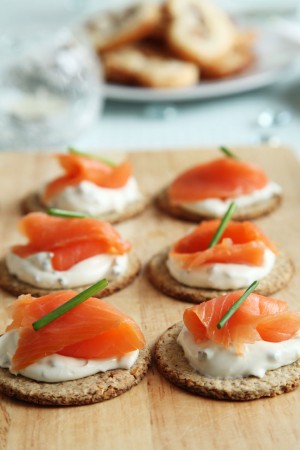 sergio Turismo en Chile en Santiago |  Todo evento social canape empanaditas brochetas pastelitos pizetas, Servicio cocteleria eventos canape brochetas 86612378