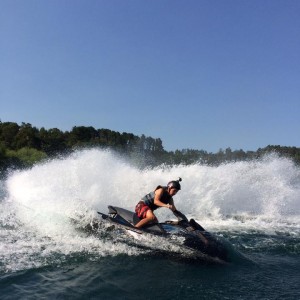 Claudia Gudenschwager  Turismo en Chile en Puc&oacute;n |  Arriendo motos acu&Aacute;ticas playa grande pucon yamaha vx deluxe, cruiser , Aquarent te espera....ven a disfrutar de unas vacaciones inolvidables