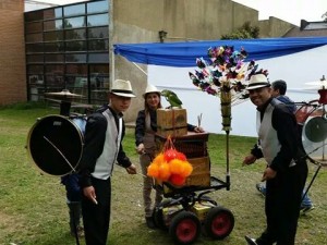 oscar guajardo reyes Turismo en Chile en Cerro Navia |  Organillero y chinchineros chilenos manteniendo la cultura viva, Fomente nuestro oficio