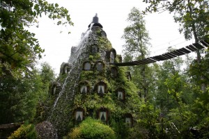 Marcelo Parada Turismo en Chile en Santiago |  Tour a huilo huilo reserva biol&oacute;gica spa, Reserva de ciervos y jabalies,museo los volcanes, barcaza a pirihueico