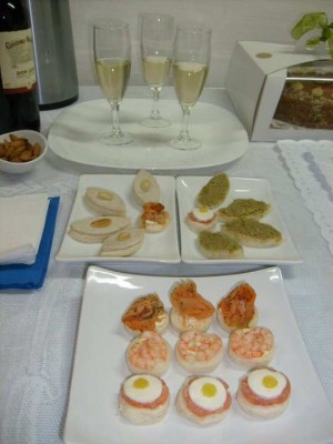 pedro Turismo en Chile en &Ntilde;u&ntilde;oa |  Banqueteria express canapes brochetas pisco sour empanaditas, 986612378 brochetas empanaditas mini pizzas delivery