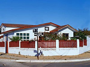  Turismo en Chile en Algarrobo |  CABA&Ntilde;AS EQUIPADAS ORIMATILA, Orimatila Es una gran casa a cinco minutos caminando de la playa y paseo peatona