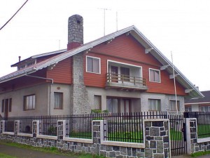 CASA DE PIEDRA HOSPEDAJE Turismo en Chile en Llanquihue |  HOSPEDAJE EN LLANQUIHUE/REGION DE LOS LAGOS/CHILE, ALOJAMIENTO CON DESAYUNO ESTILO SURE&Ntilde;O