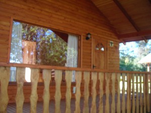 Elizabeth Bucher Turismo en Chile en Freire |  Hospedaje campestre, Tres caba&ntilde;as para dos personas en camino a Villarica