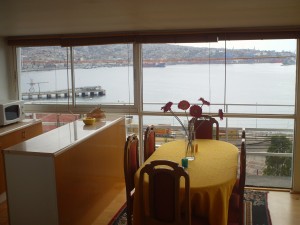 FRANCISCO HENRIQUEZ Turismo en Chile en Valpara&iacute;so |  VACACIONES EN VALPARAISO, ARRIENDO DEPARTAMENTO CON LA MEJOR VISTA A LOS CERROS Y BAHIA DE VALPARAISO