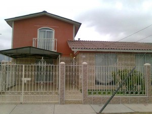fernanda campusano Turismo en Chile en Coquimbo |  Casa 6 y 8 personas a pasos de la playa la herradura, 4 dormitorios- 2 ba&ntilde;os- estacionamiento