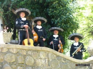 Mariachi Chile Mexico Turismo en Chile en Macul |  mariachis en todas las fiestas 02-7279788, serenatas a domicilio