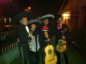 Mariachi Chile Mexico Turismo en Chile en La Reina |  Mariachis y serenatas en vivo 7279788, Feliz dia Pap&aacute; con mariachis a domicilio