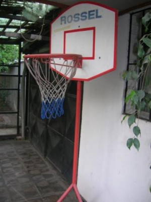L Y J producciones Turismo en Chile en Santiago |  arriendo aros de basquetball ,tarimas , audio dj etc F-5161429, FONO 02-5161429. TACA TACAS ,PING PONG RANAS ARRIENDO 5161429