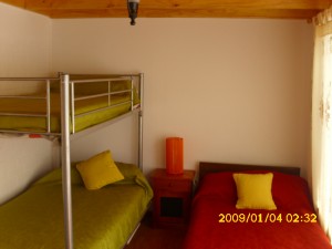Tomas Turismo en Chile en Pudahuel |  Hotel-Hospedaje-Alojamiento a pasos del aeropuerto SCL-Taxiscl.com-09-28216, Servicio a 5 minutos del Aeropuerto de Santiago