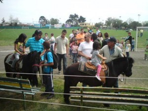 Patricia Gaete Turismo en Chile en Talagante |  pase un maravilloso dia de campo, Granja minizoo canchas piscinas restaurant paseo en pony quinchos y  asador